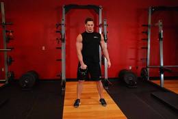 Arrancada con una kettlebell: posición inicial