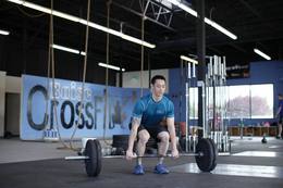 Cargada de fuerza (power clean): posición inicial